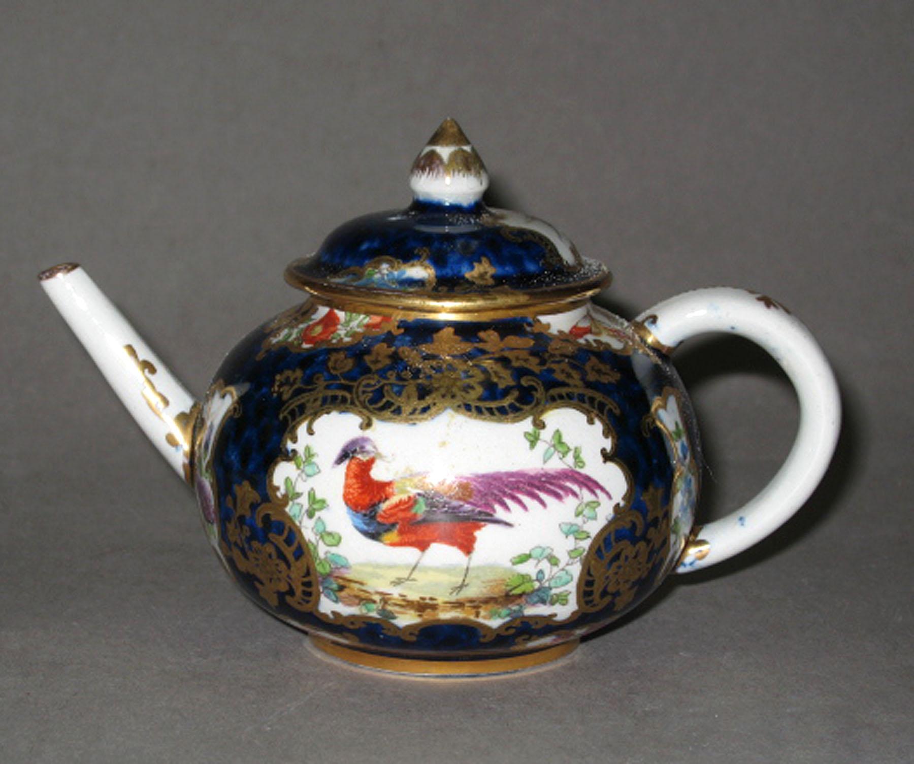 1964.0099 A, B Porcelain teapot