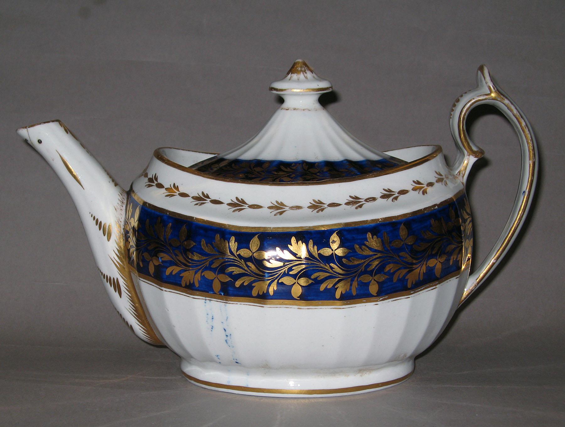 1964.0100 A, B Chamberlain teapot
