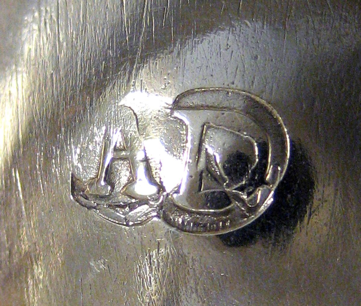 1964.0108.001 Silver Salt mark 1
