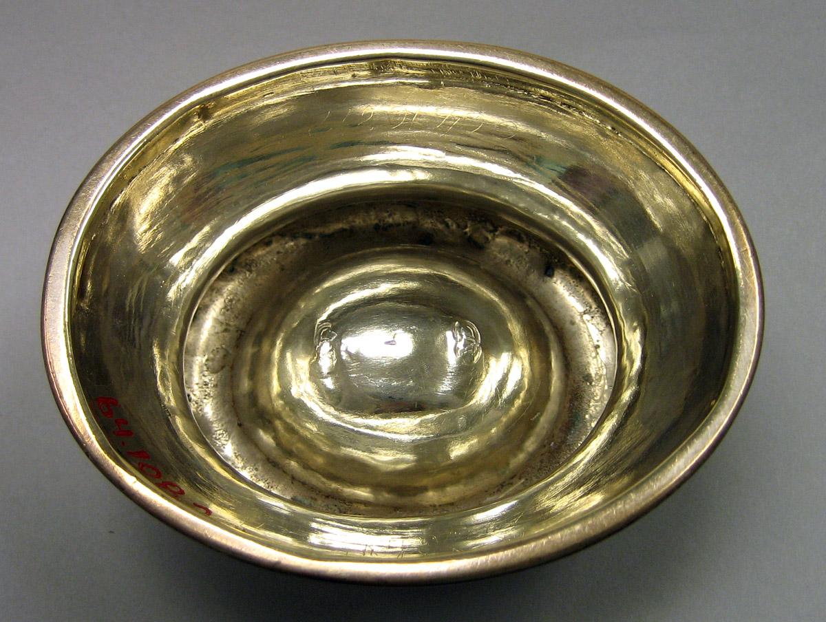 1964.0108.002 Silver Salt underside