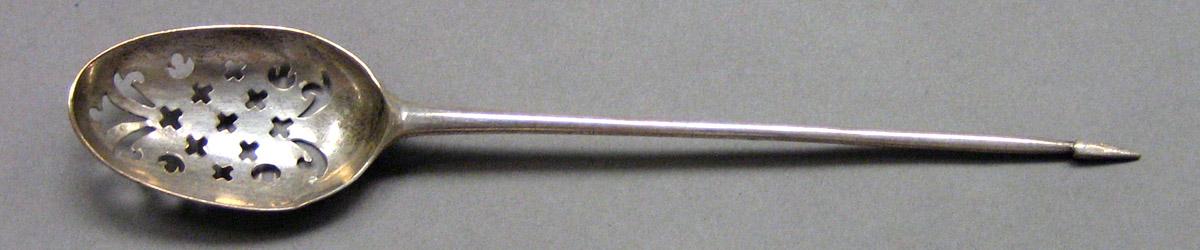1964.0115 Silver Spoon upper surface