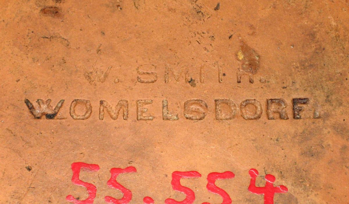 1955.0554 Dish (mark)