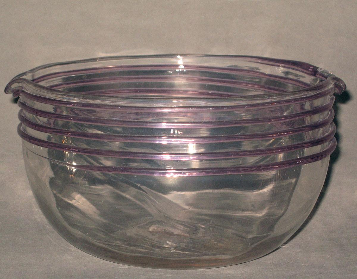 1964.0133.003 Glass bowl