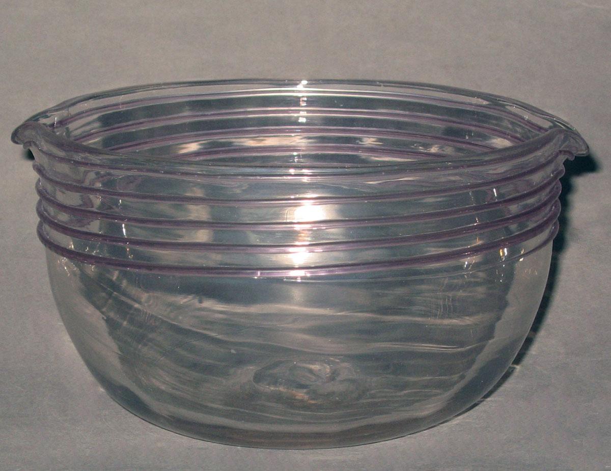 1964.0133.009 Glass bowl