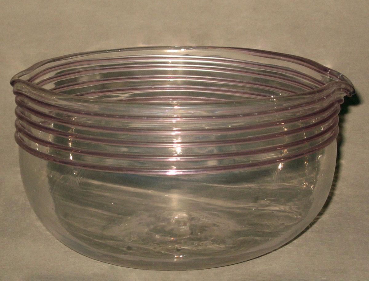1964.0133.010 Glass bowl