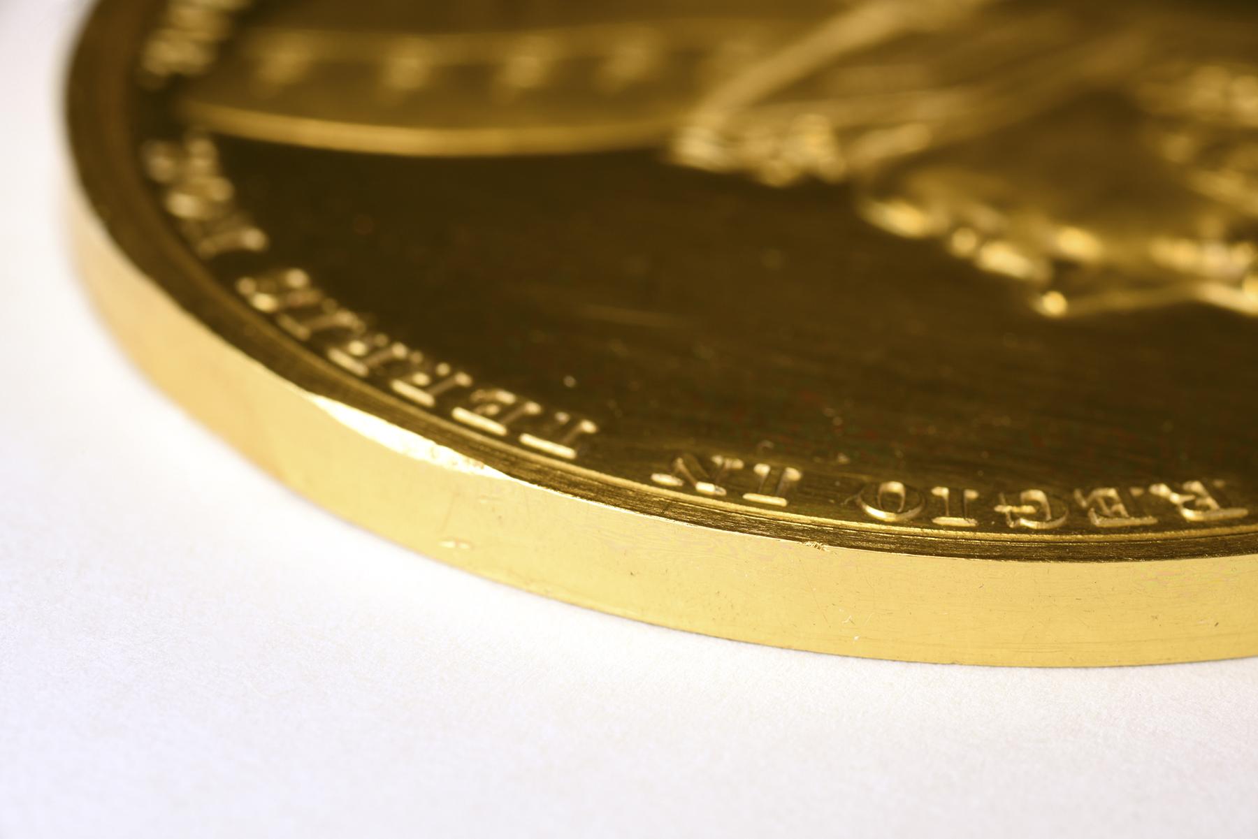 1964.0145 Medal, detail 1