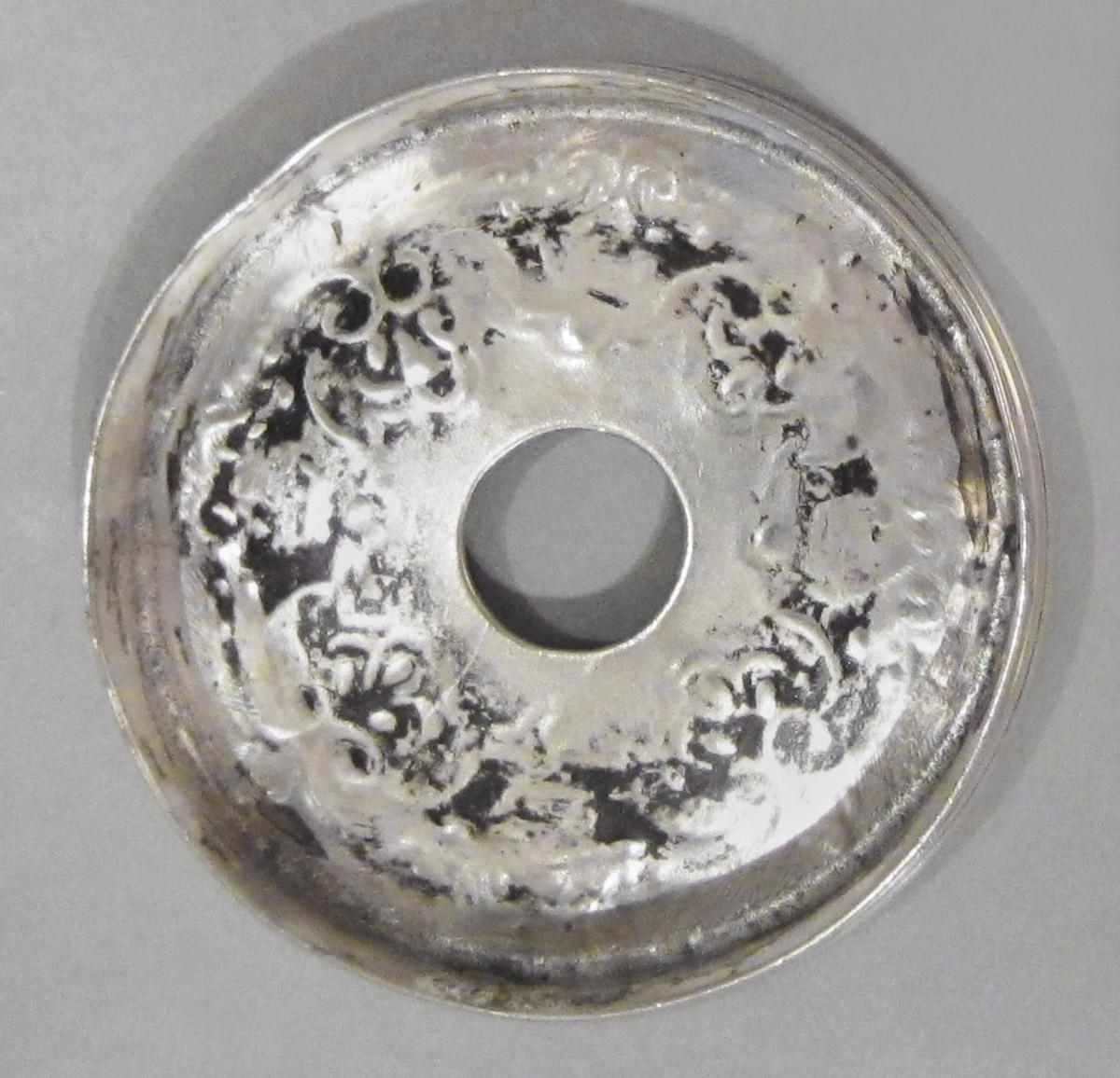 1964.0153 C Standish, inkwell lid, underside