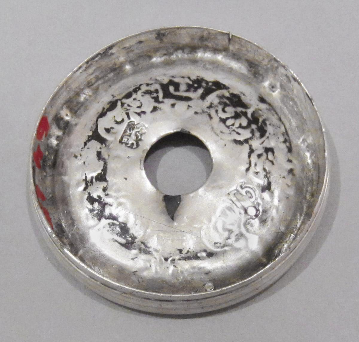 1964.0153 E Standish, inkwell lid, underside