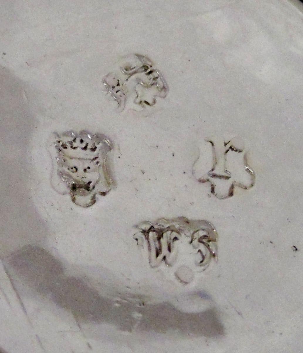 1964.0153 B Standish, inkwell, mark