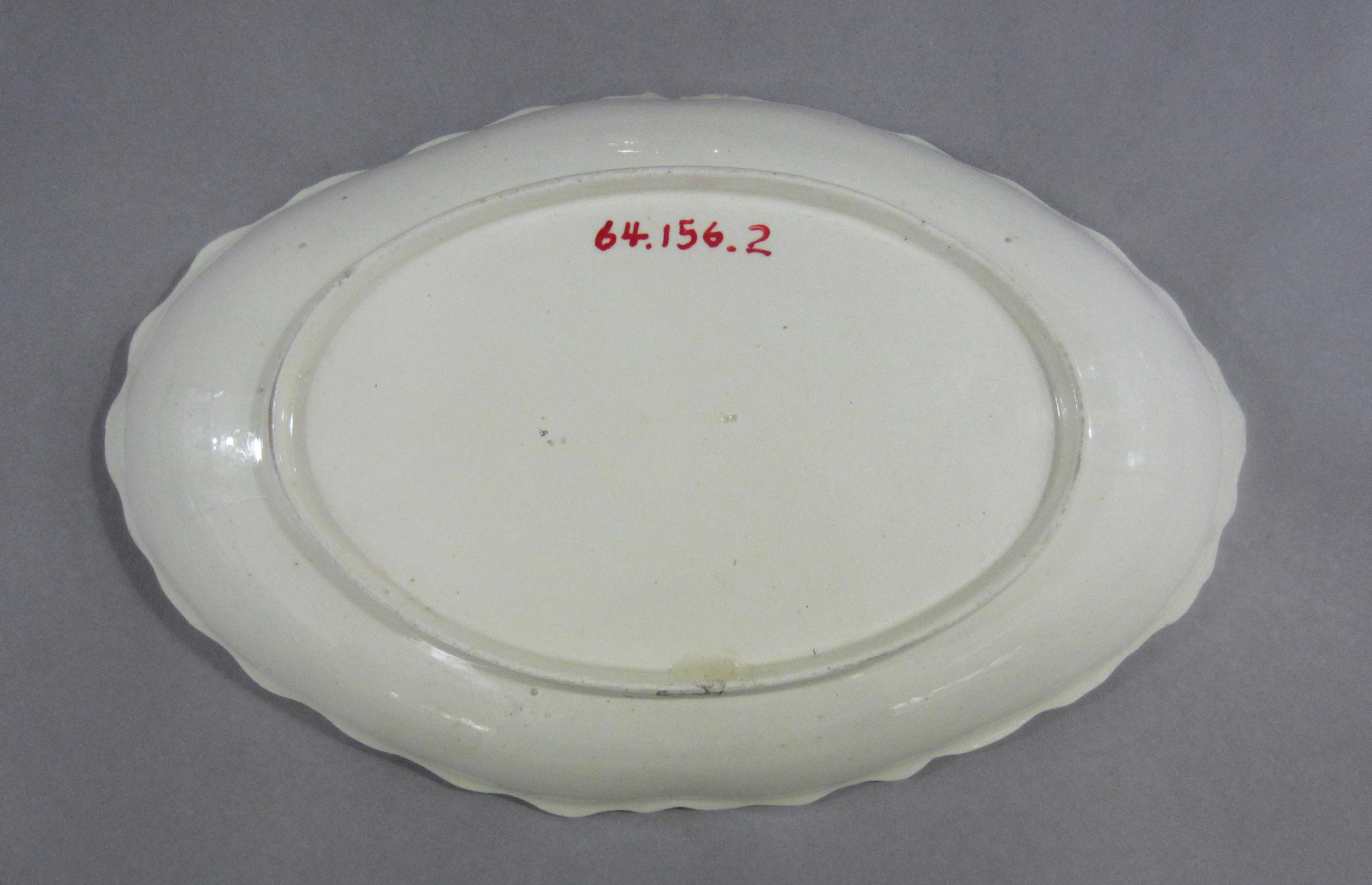 1964.0156.002 Dish, underside