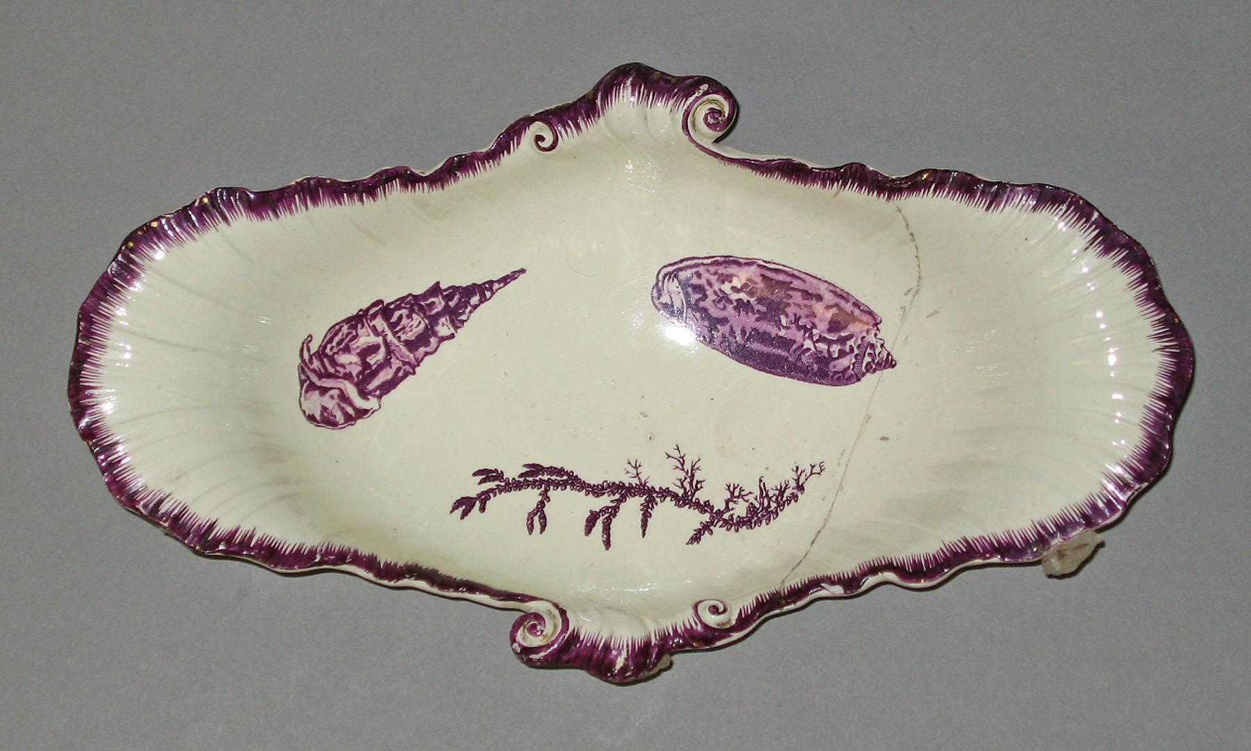 1964.0156.005 Creamware dish