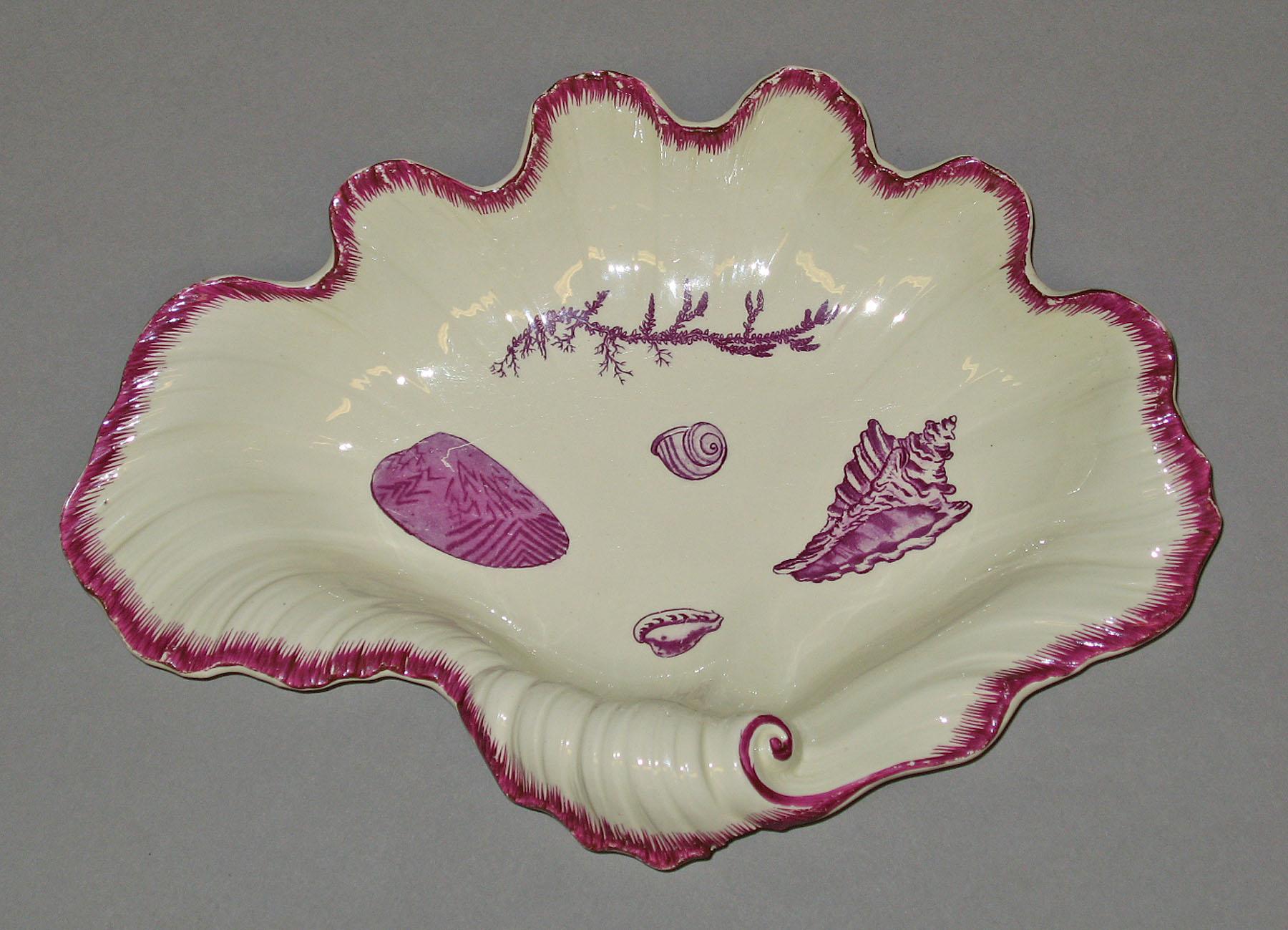 1964.0156.009 Creamware dish