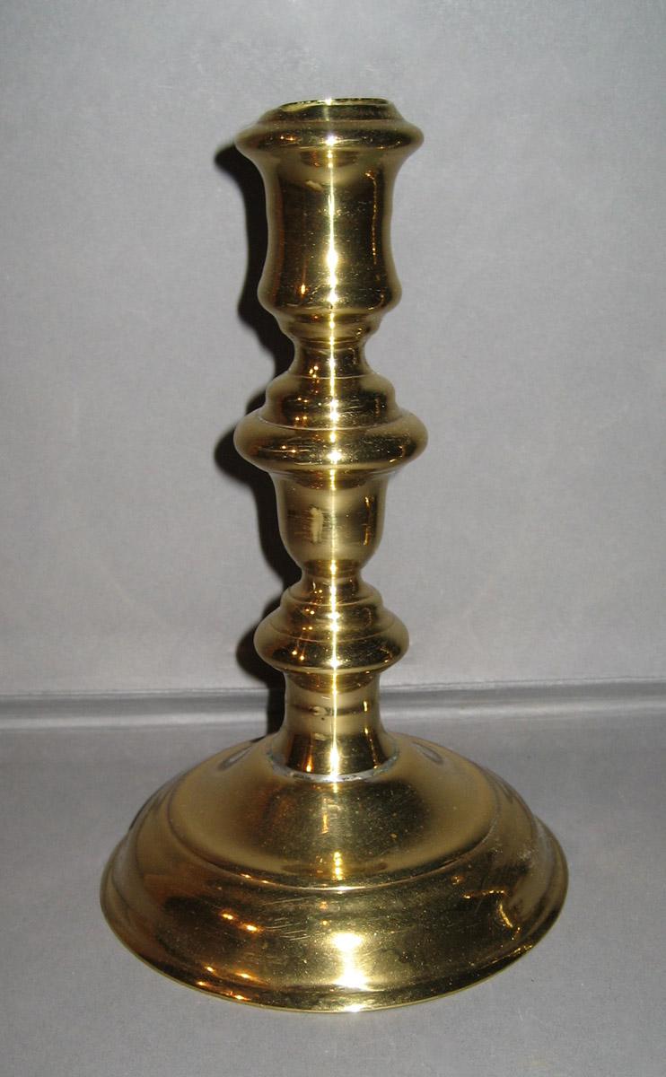 1964.0172.001 Candlestick