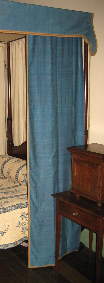 1964.0512.001 b side curtain