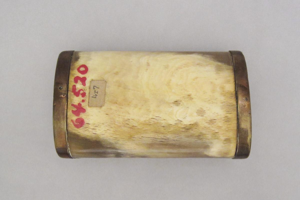 1964.0520 Box, underside
