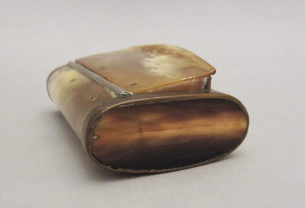 1964.0520 Box, side