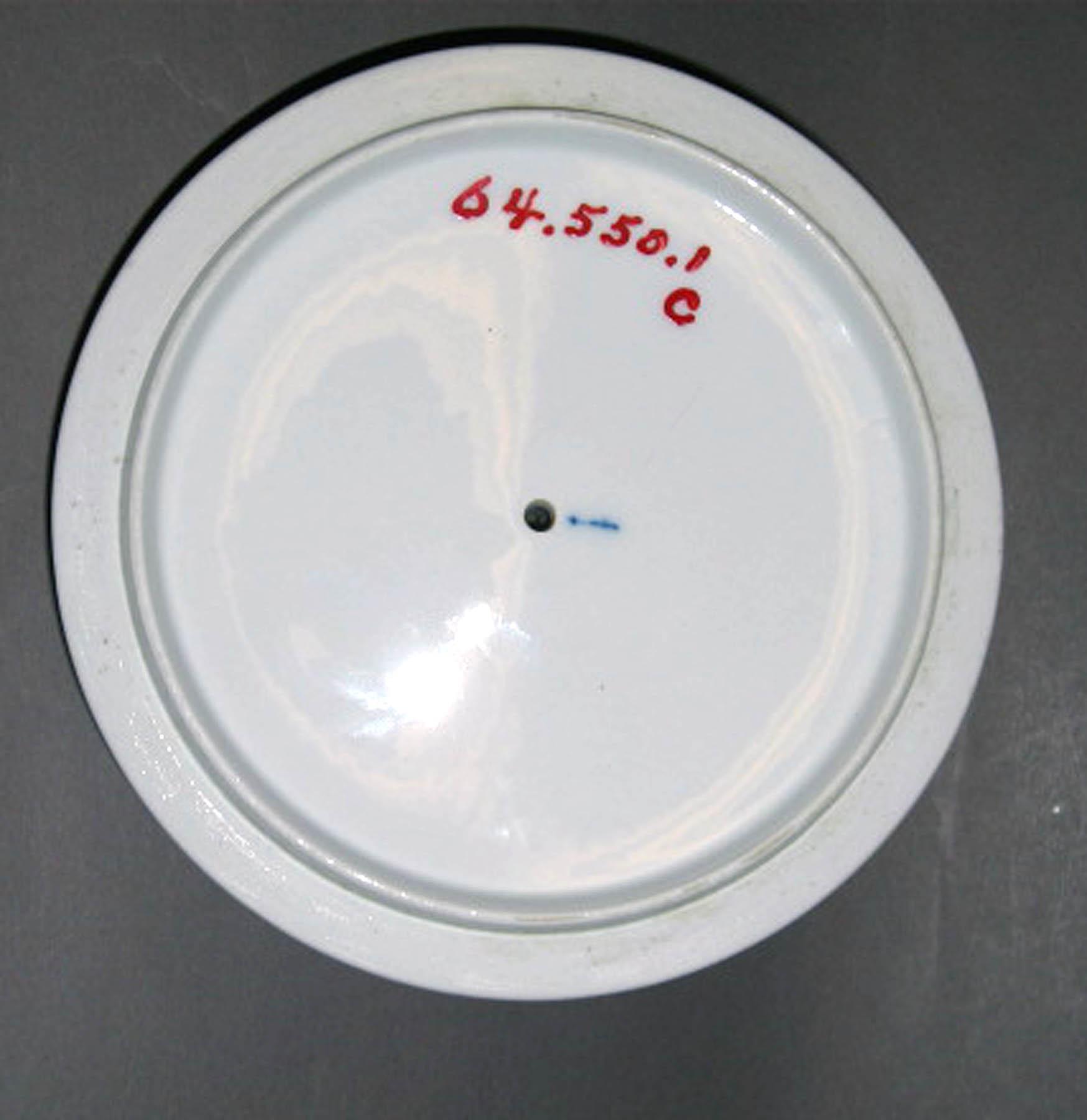 1964.0550.001 C Berlin porcelain cover (underside)