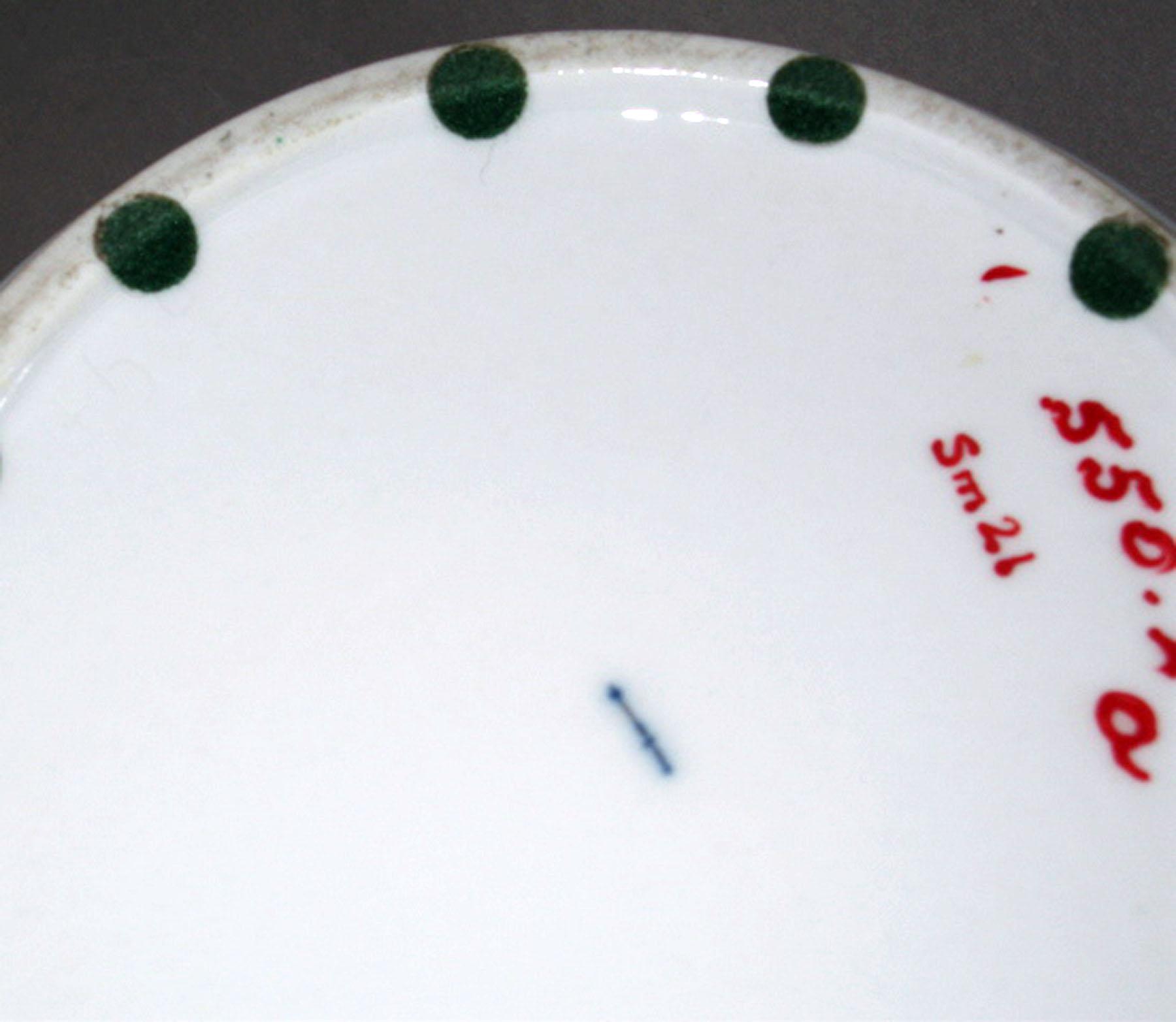 1964.0550.002 A Berlin porcelain glacier (underside)
