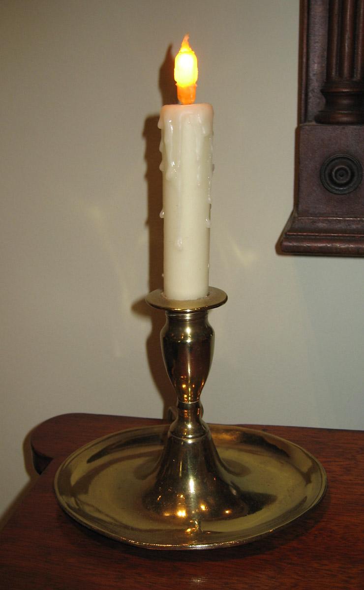 1964.0552.001 Candlestick