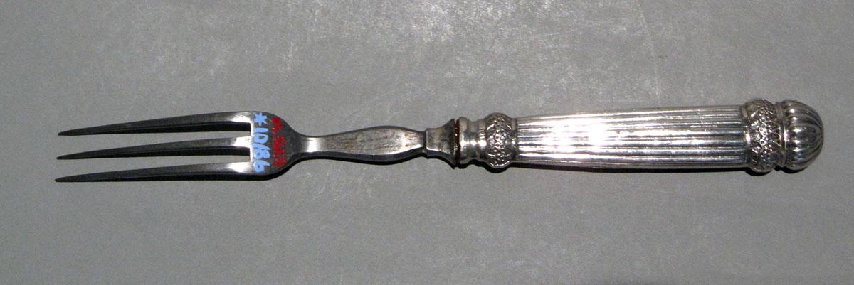 1964.0561.005 Silver Fork underside