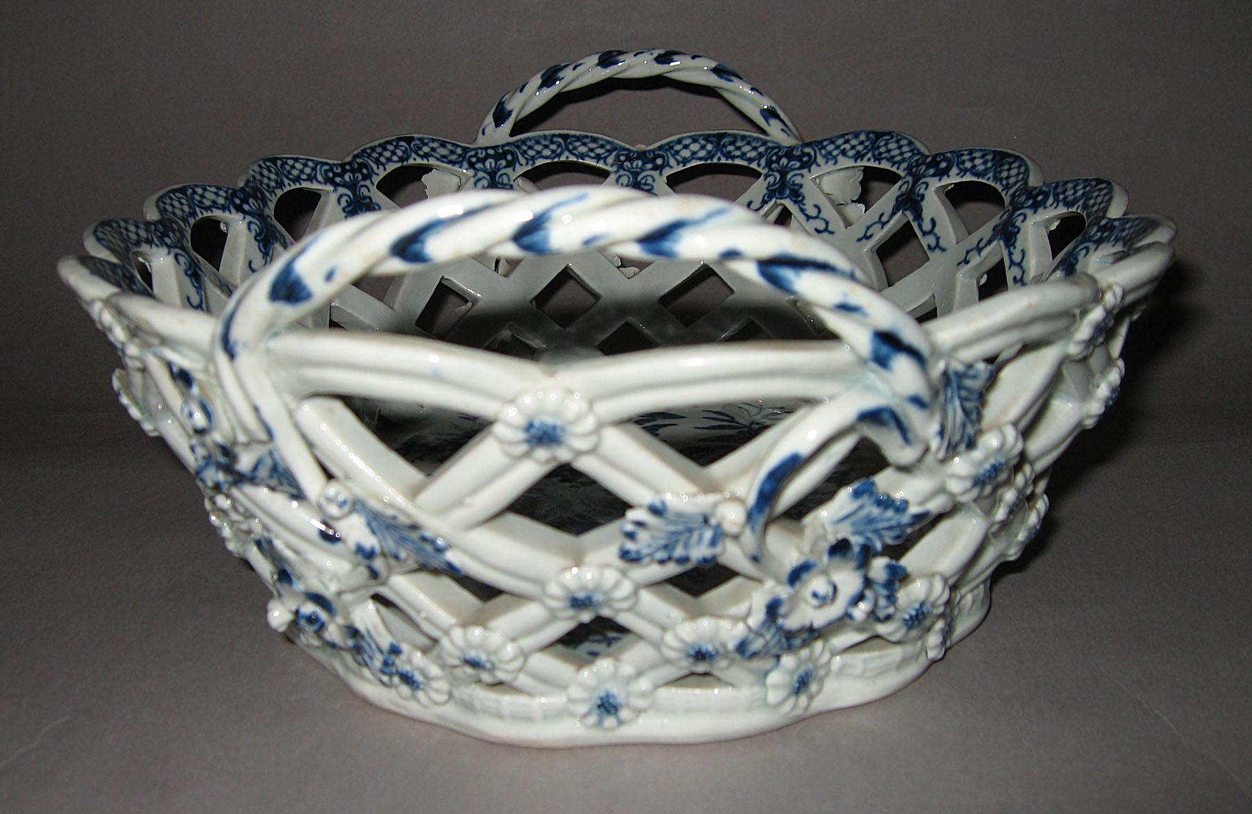 1964.0563 Basket (narrow end)