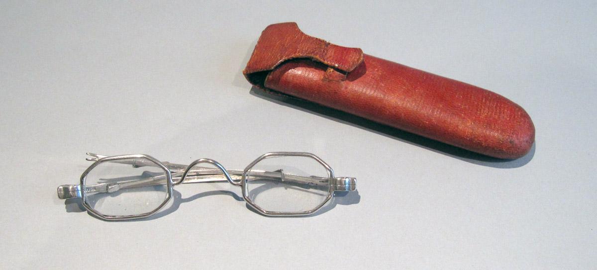 1964.0587 A, B Spectacles and Case