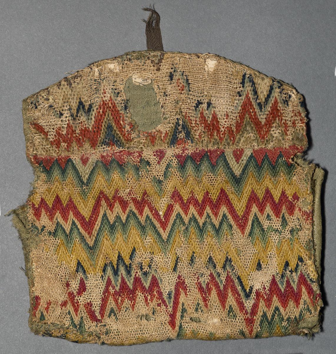 1955.0583 Pocketbook, Pattern