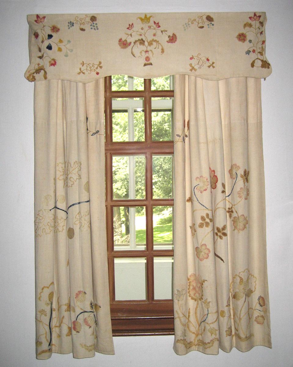 1964.0604 A-C window treatment