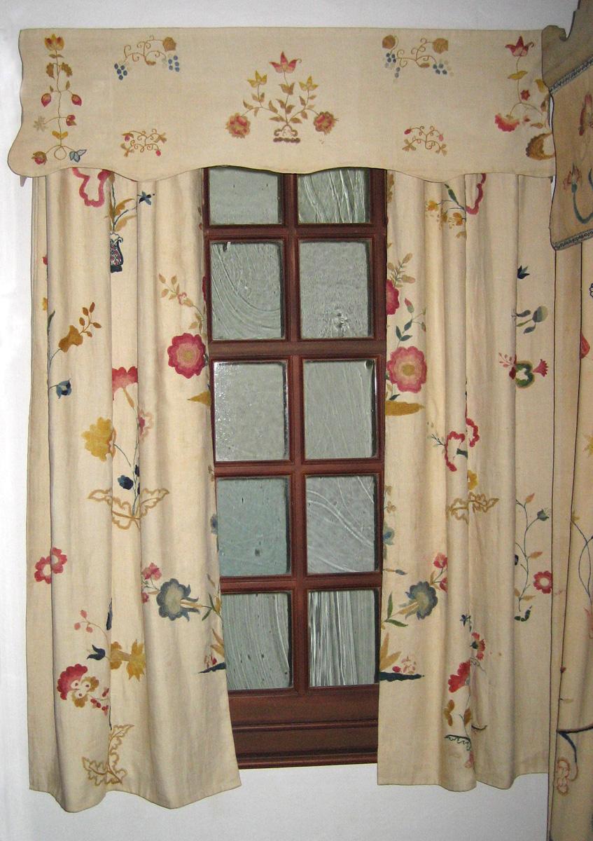 1964.0606 window treatment