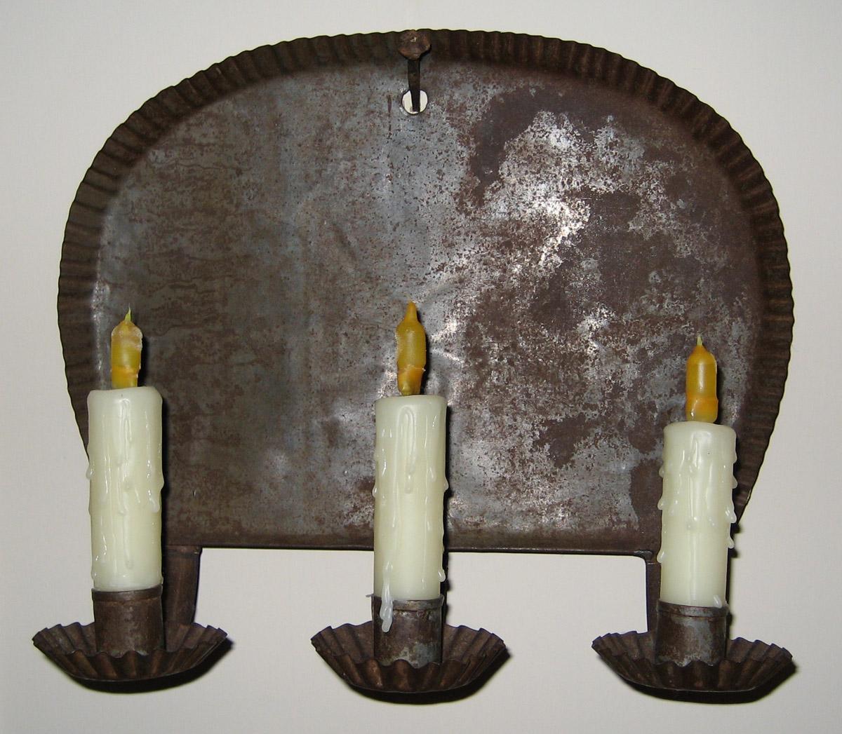 1964.0627.001 Sconce