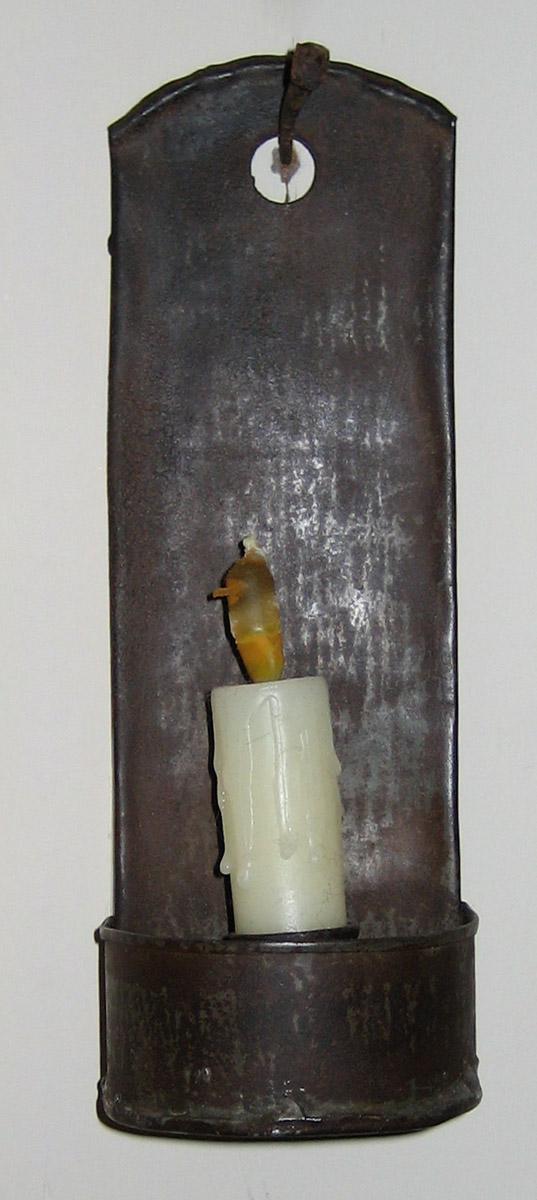 1964.0628.001 Sconce