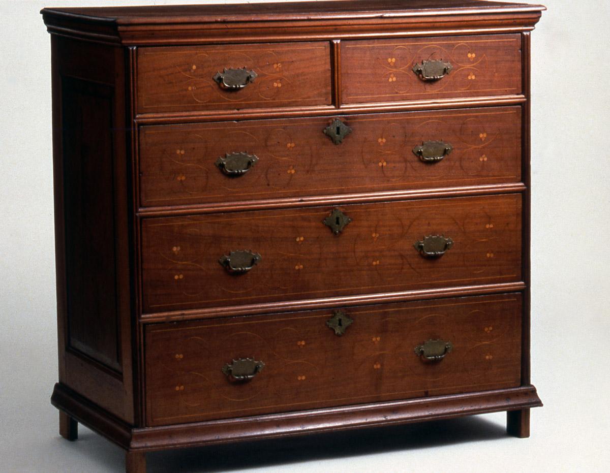 1964.0634 Chest of drawers