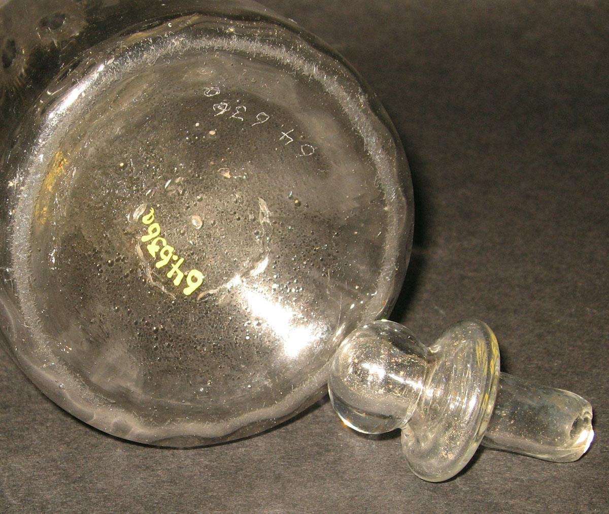 1964.0636 A, B Glass decanter (detail)