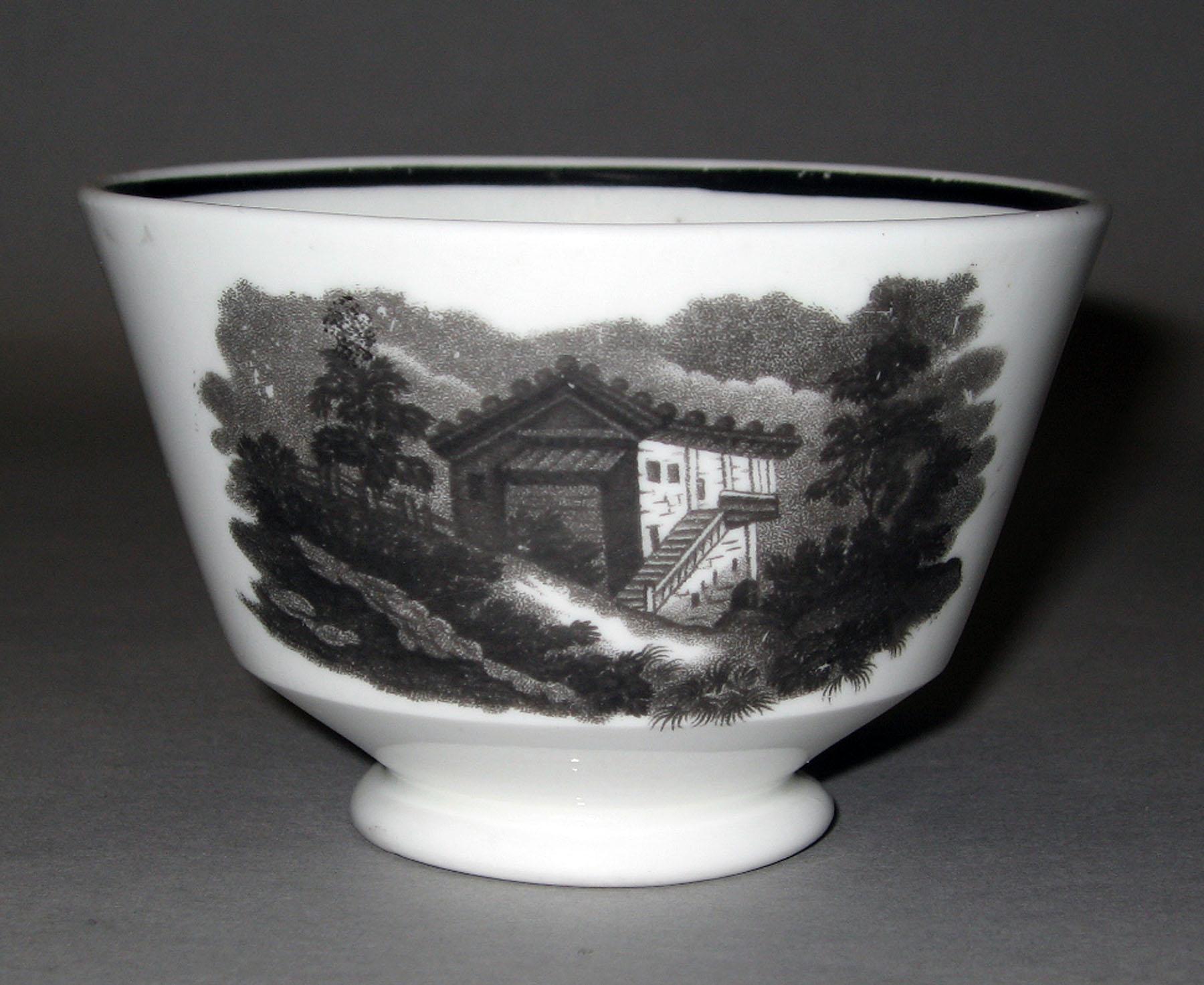 1969.0641.004 Porcelain Tea bowl