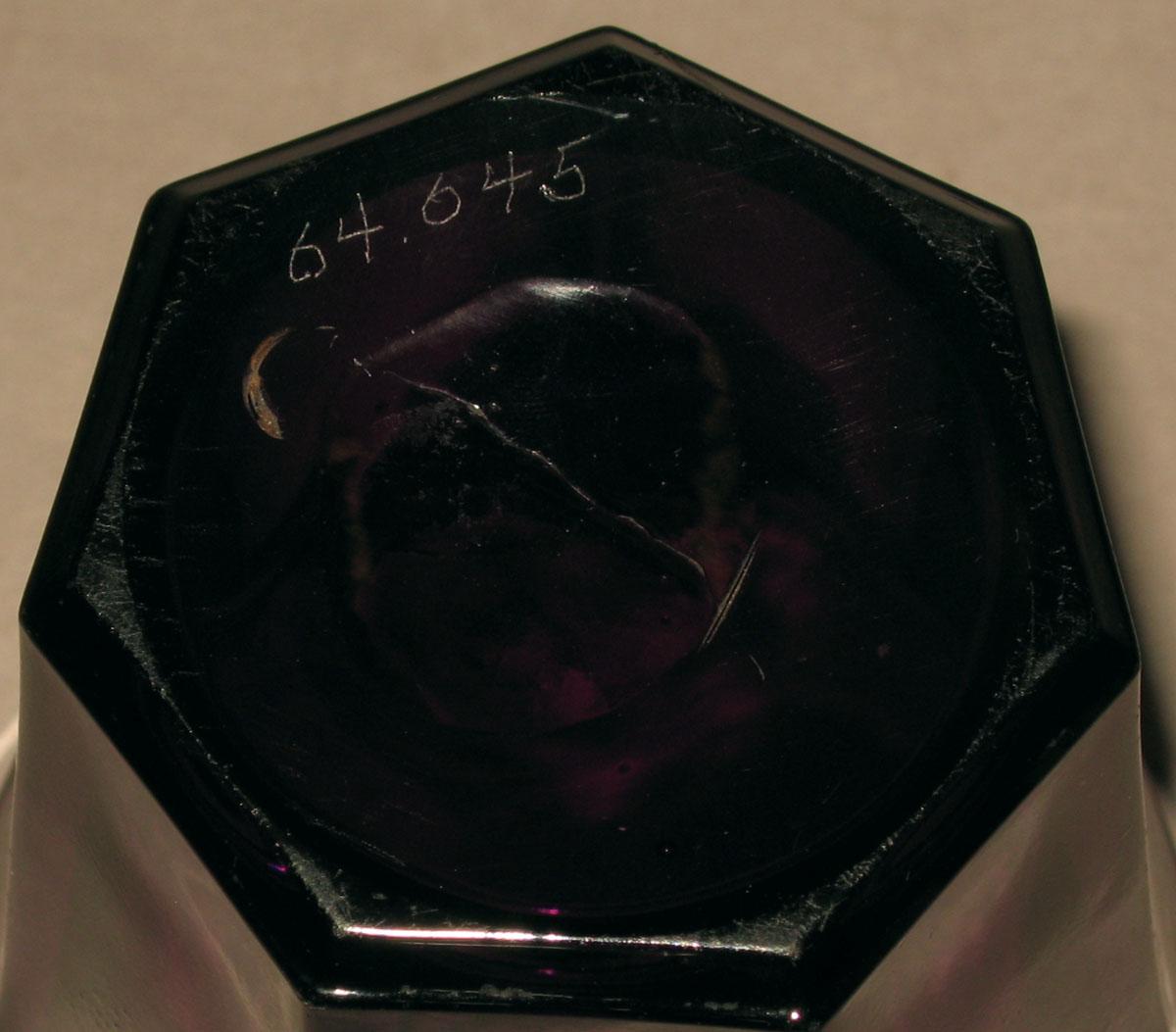 1964.0645 Amethyst glass tumbler (underside)