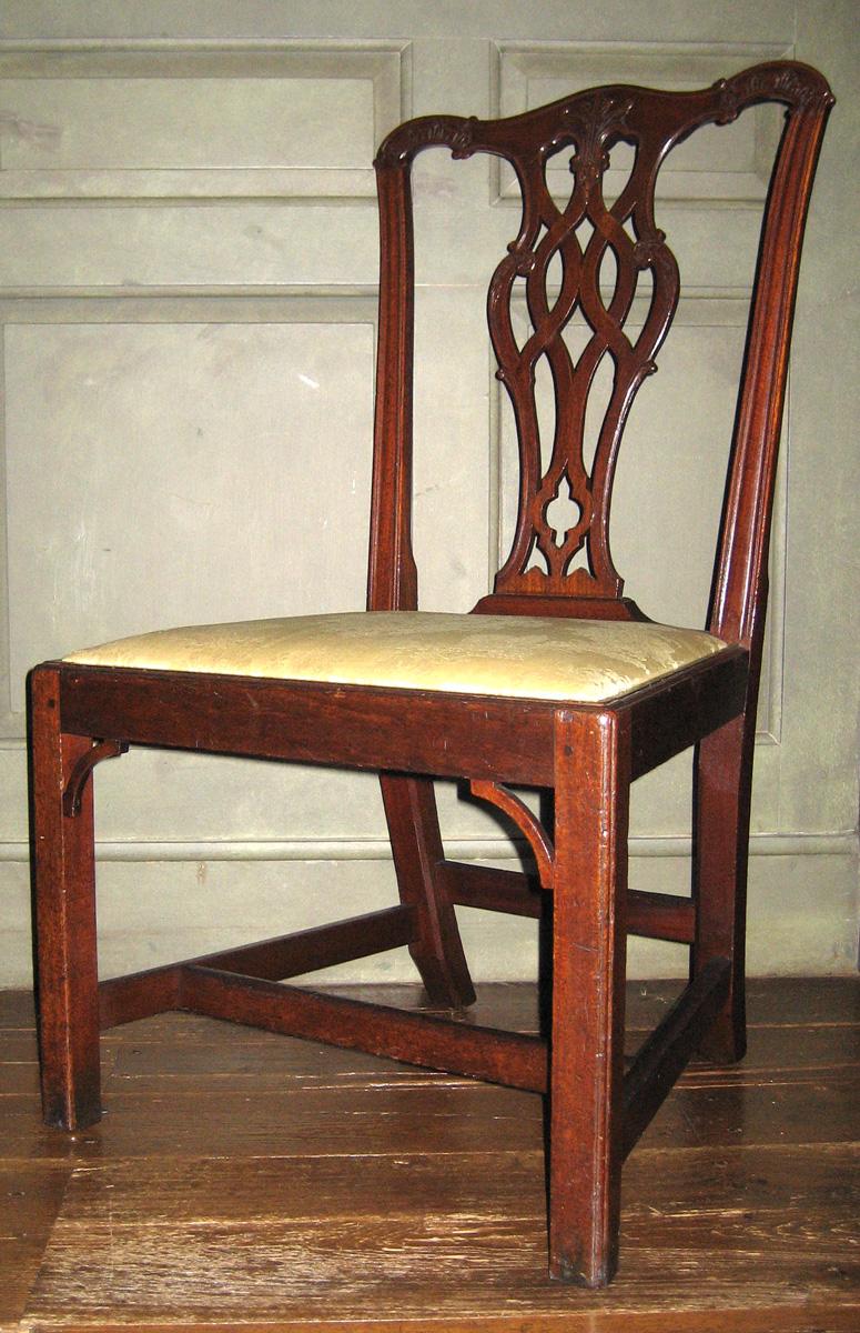 1964.0662 chair with slip seat view 1
