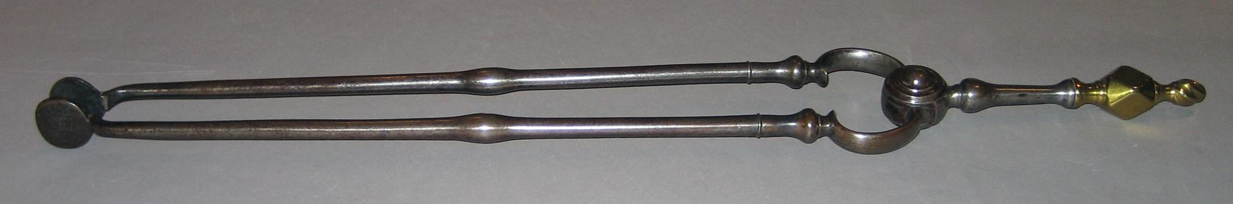 1964.0677 Tongs