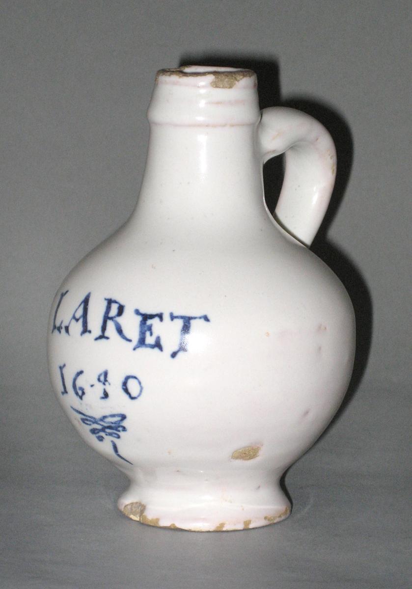 1964.0691 Delft wine bottle