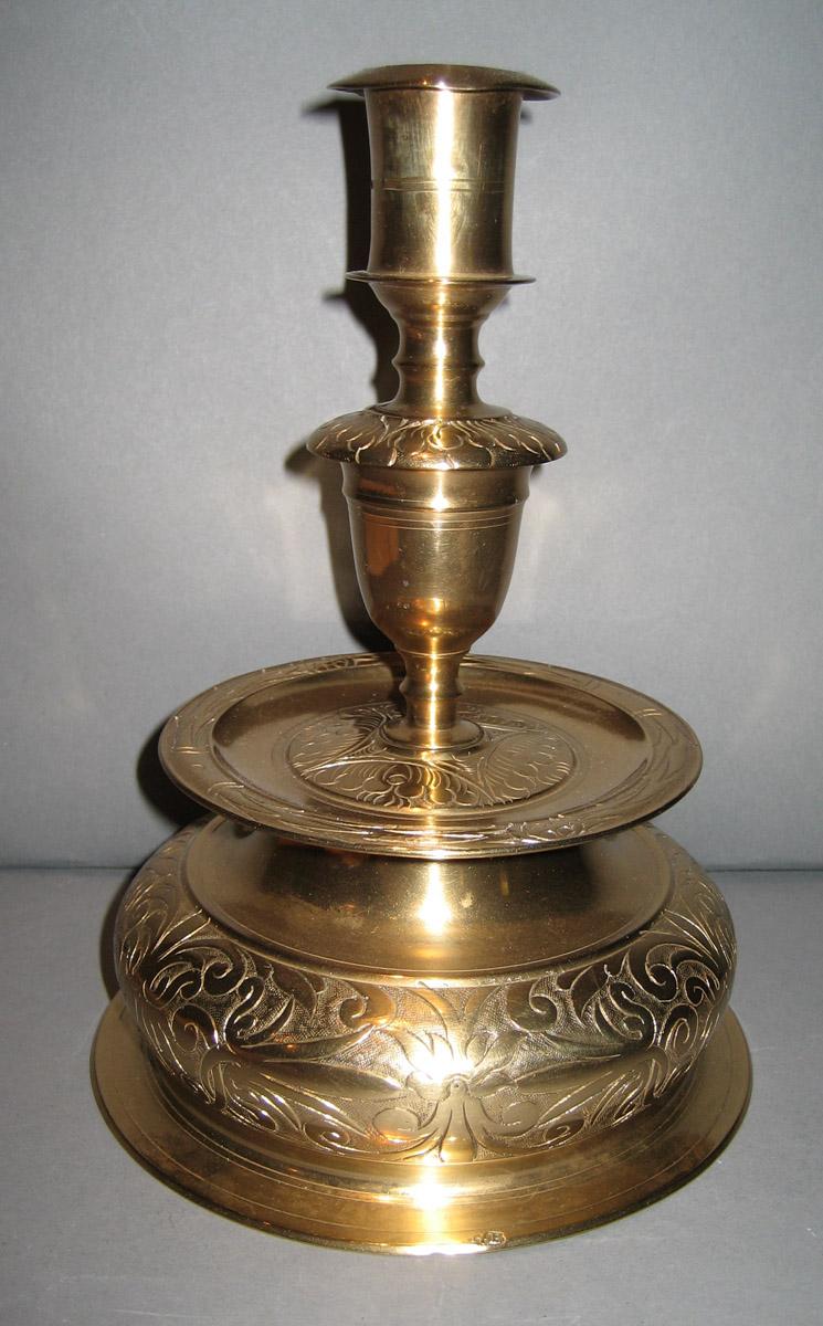1964.0708.002 Candlestick