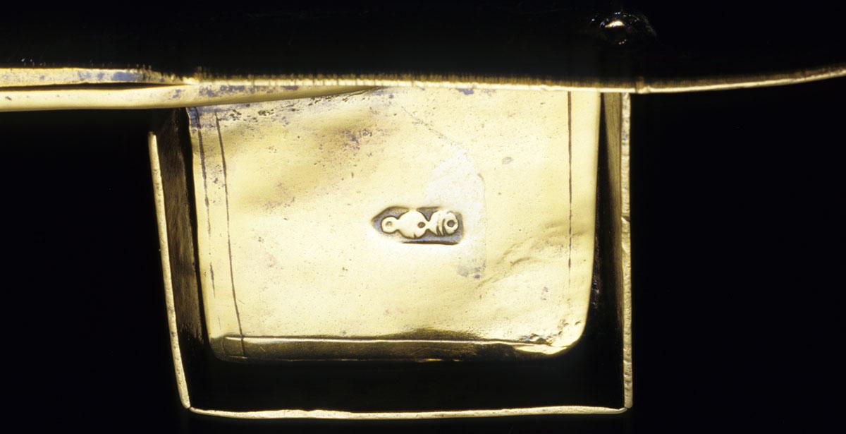 1964.0729 Snuffer detail