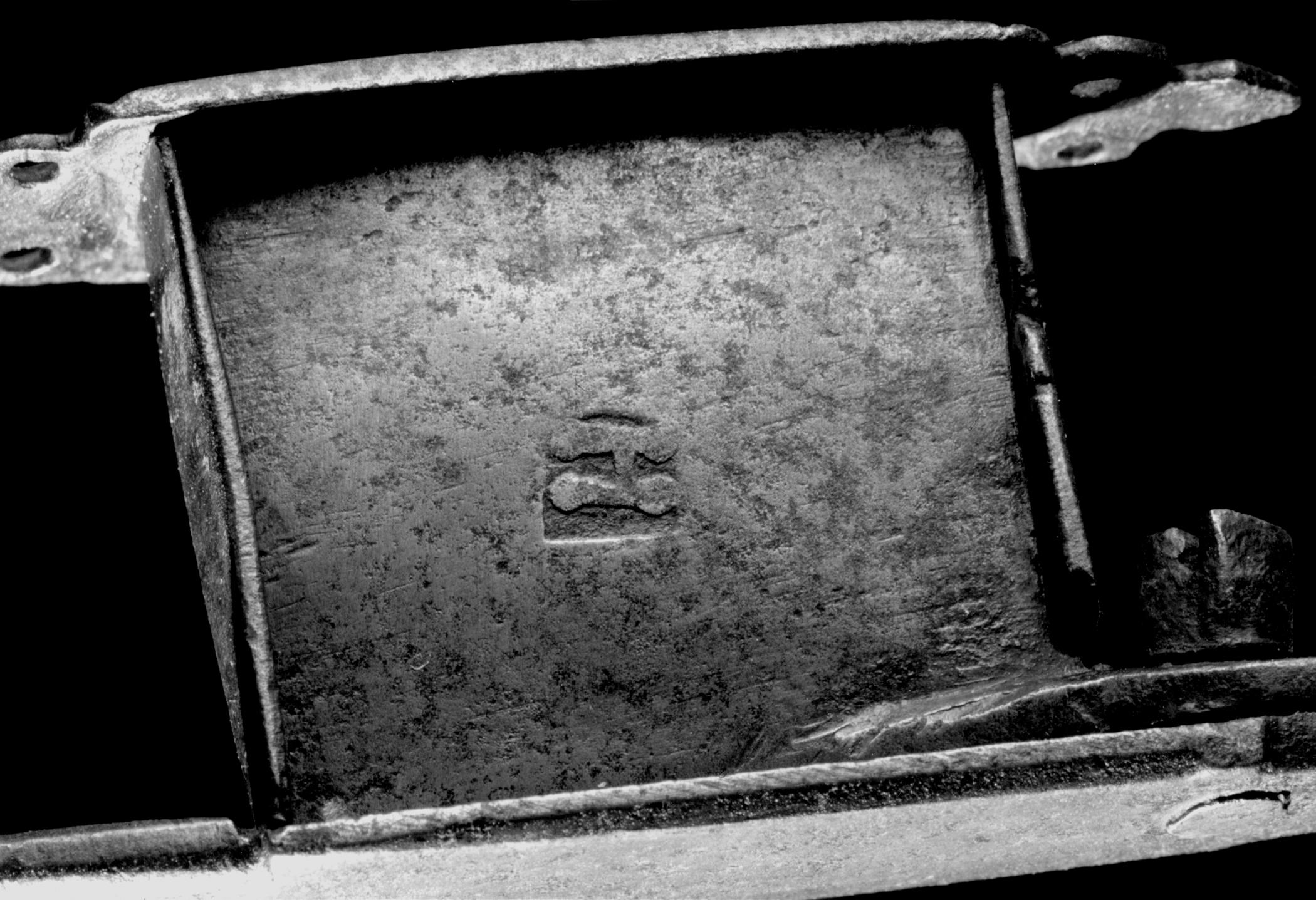 1964.0732 Snuffer (detail)