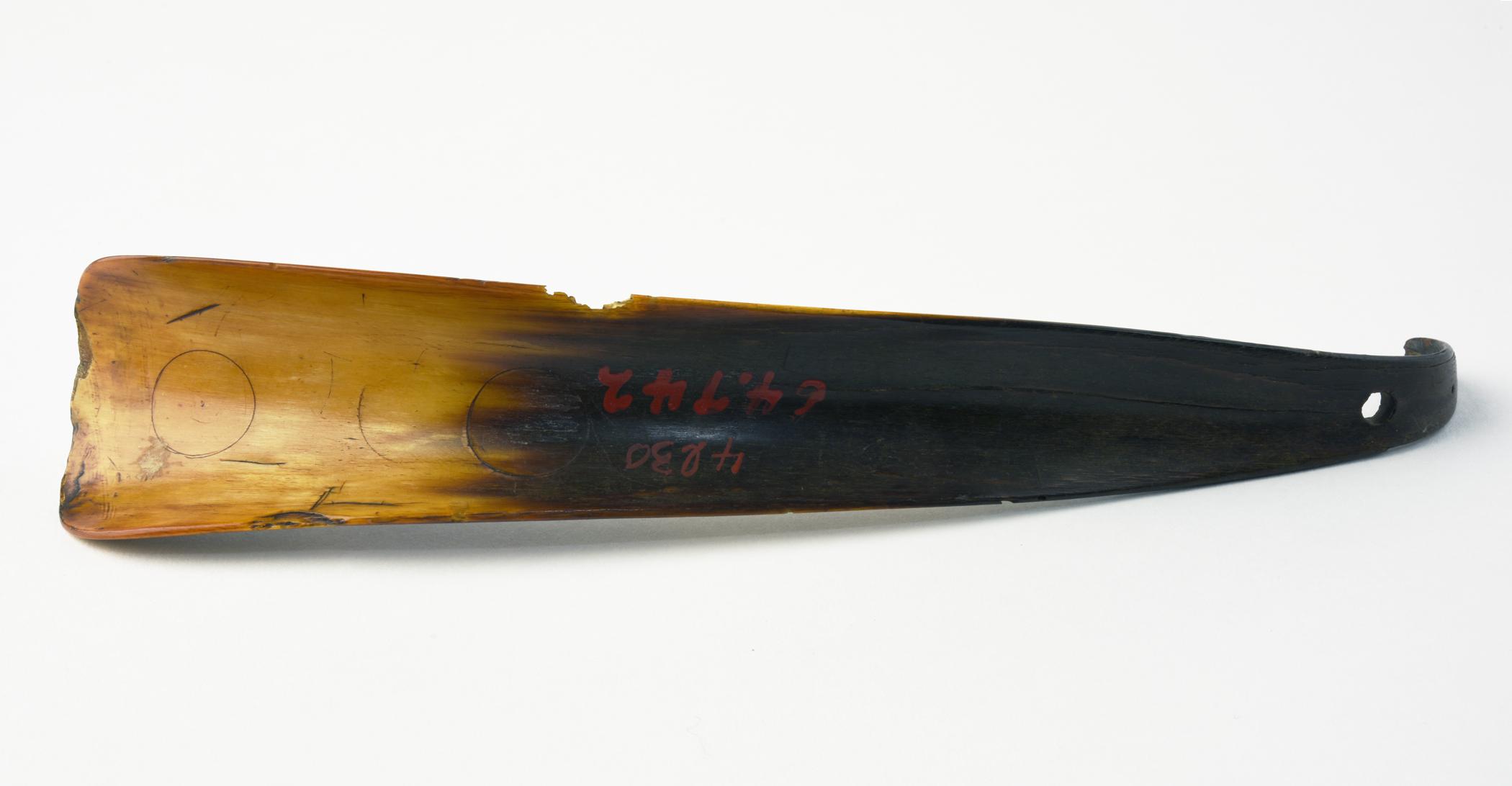 1964.0742 Shoe horn, view 2