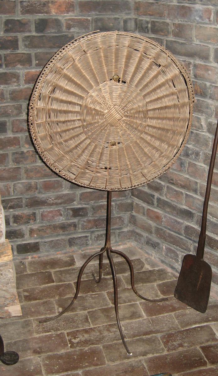 1964.0767 Fire Screen