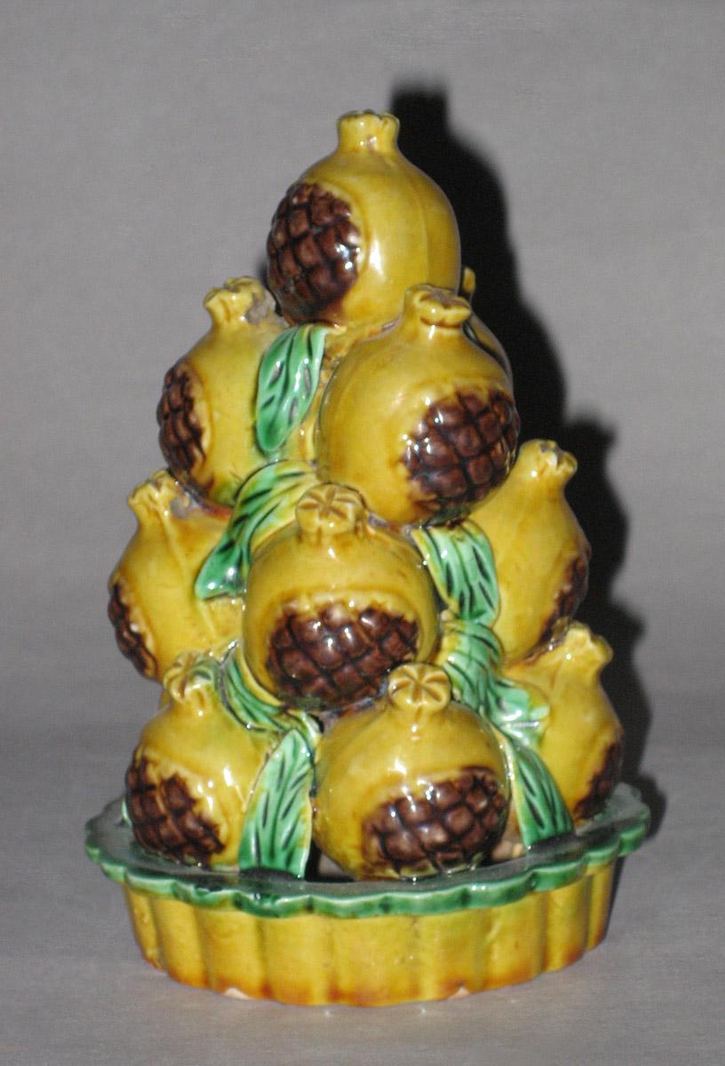 1964.0785.002 Fruit