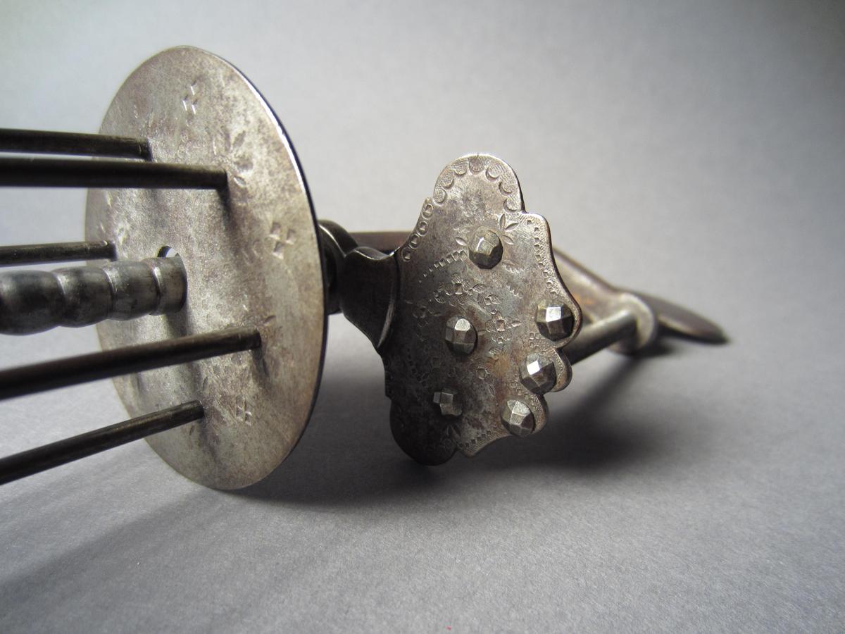 1964.0788 A-B Winding clamp, Detail 2