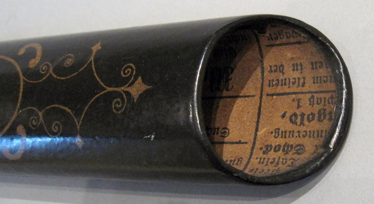 1964.0794 A Spectacles Case interior