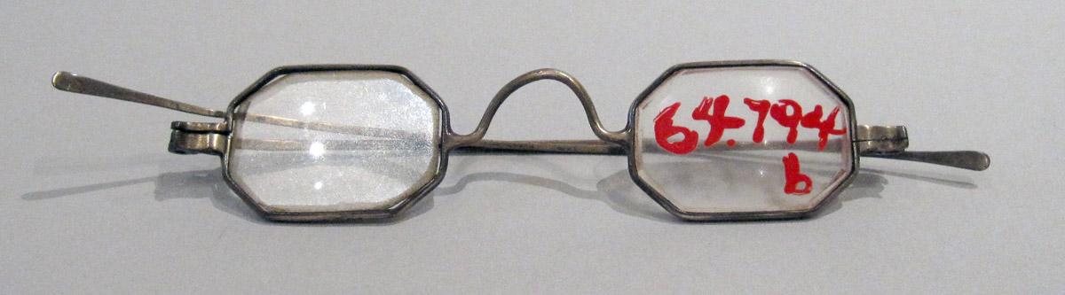 1964.0794 B Spectacles view 1