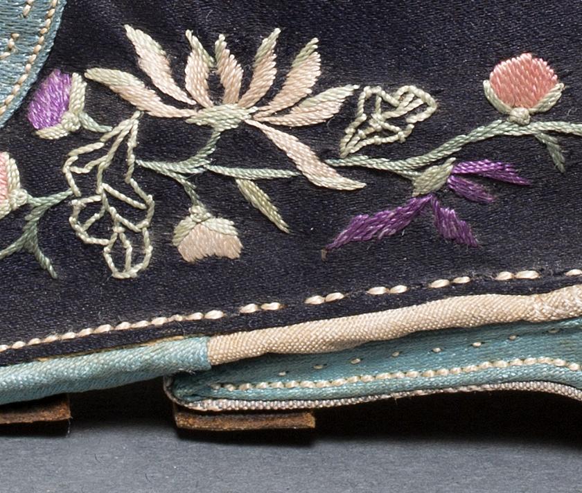 1964.0799 A Shoe, detail 4