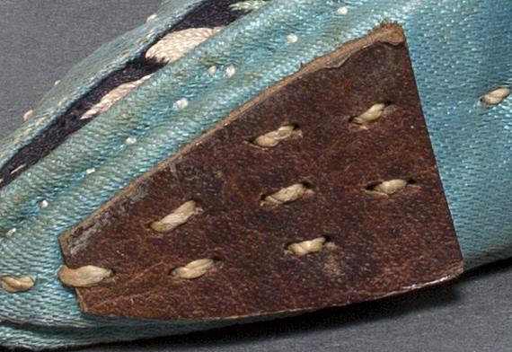 1964.0799 B Shoe, view 3 detail 3