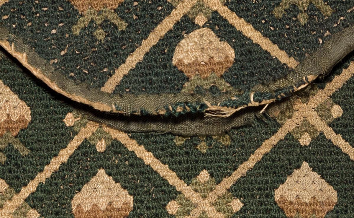 1964.0811 Pocketbook, Detail